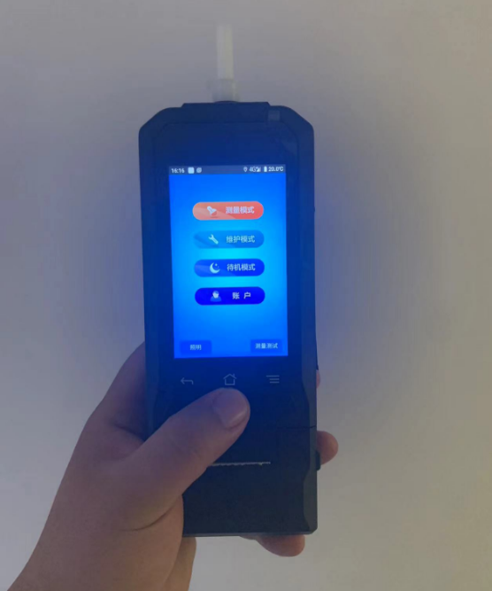 新一代酒精检测仪:呼气数据实时录入后台系统